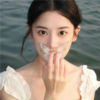 爱我就陪我看电影